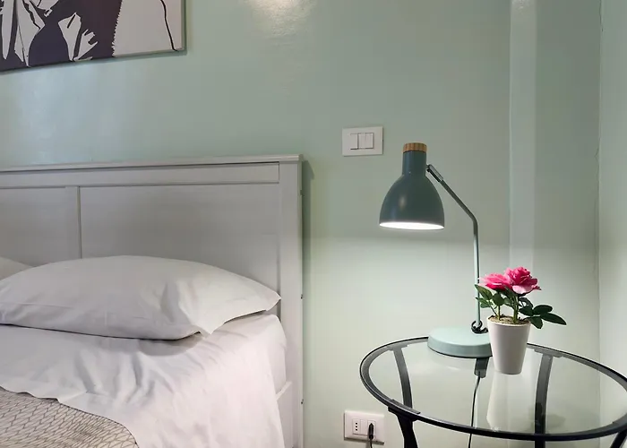 Santi Quattro Al Colosseo Bed & Breakfast 4*