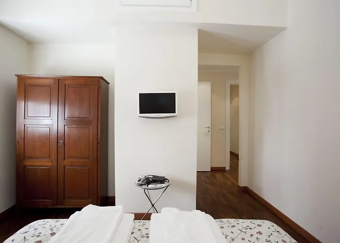 Santi Quattro Al Colosseo Oda ve Kahvaltı